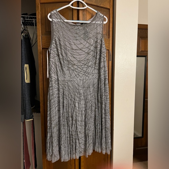 Adrianna Papell plus size beaded cocktail dress - Picture 9 of 12